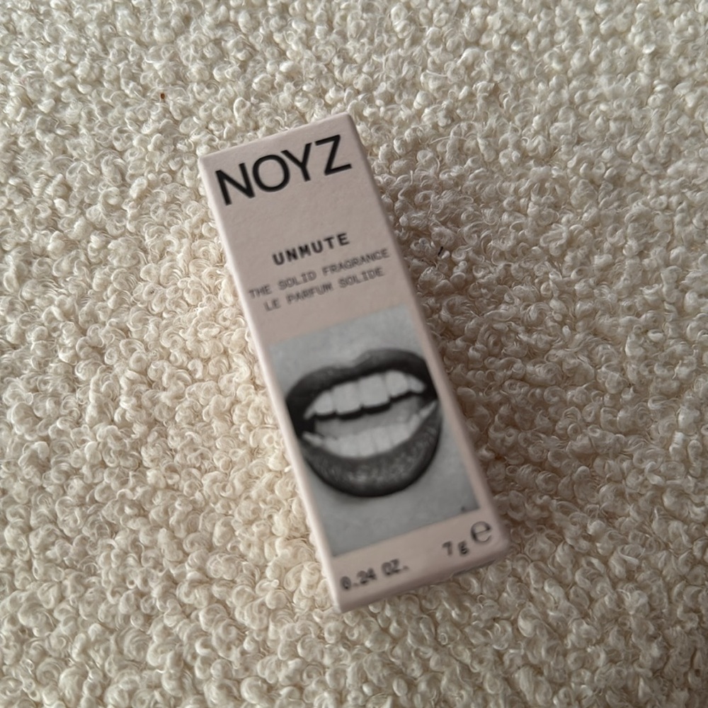 New NOYZ
The Solid Fragrance - Unmute